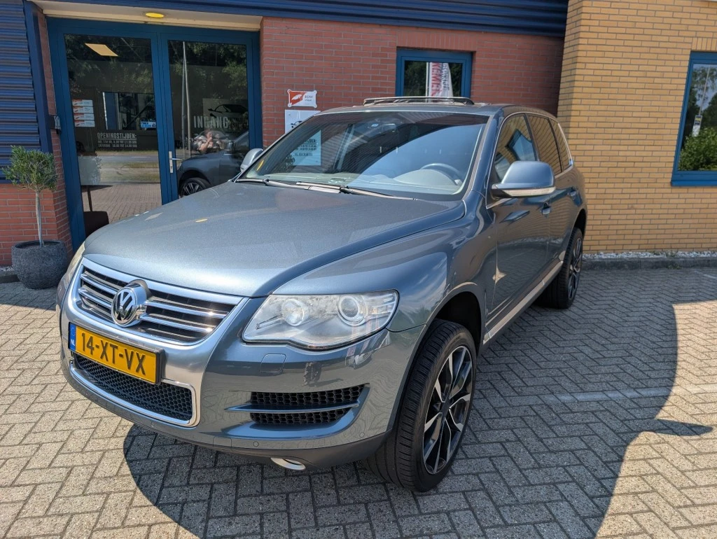VOLKSWAGEN TOUAREG SUV 5-drs
